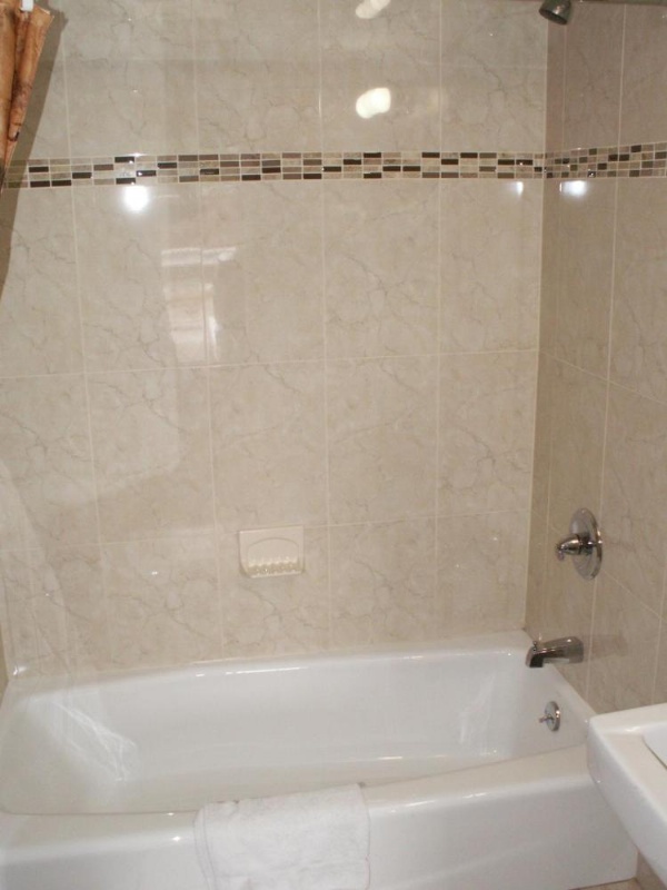 New Relax Inn Bridgeview image 11