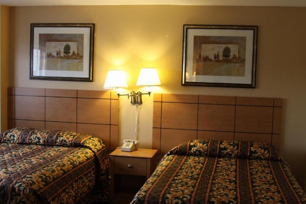 New Relax Inn Bridgeview image 18