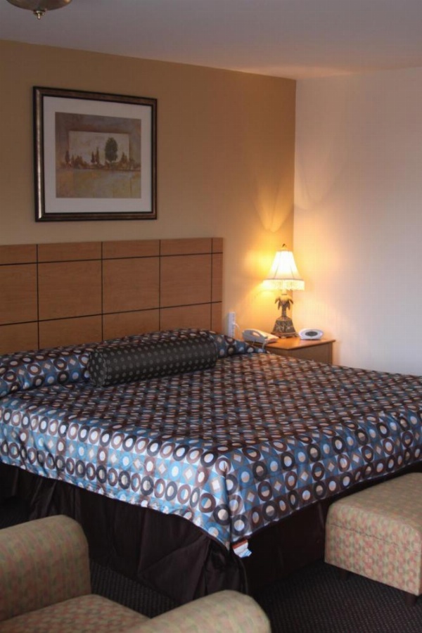 New Relax Inn Bridgeview image 23