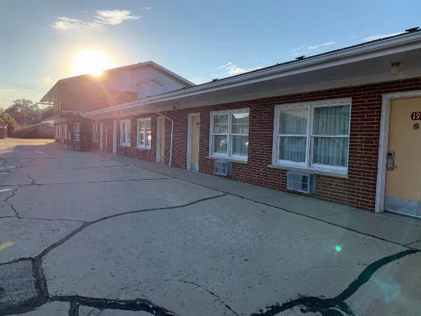 New Relax Inn Bridgeview Main image