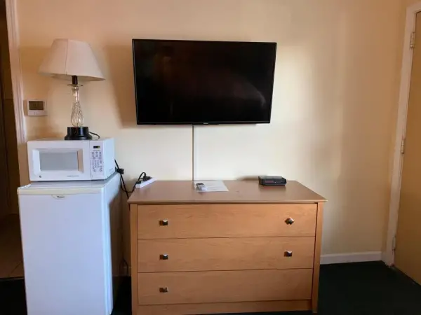 New Relax Inn Bridgeview 5
